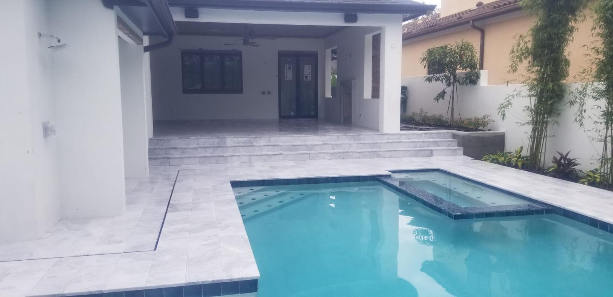 Reforma terminada en Alicante por Royal Imbau